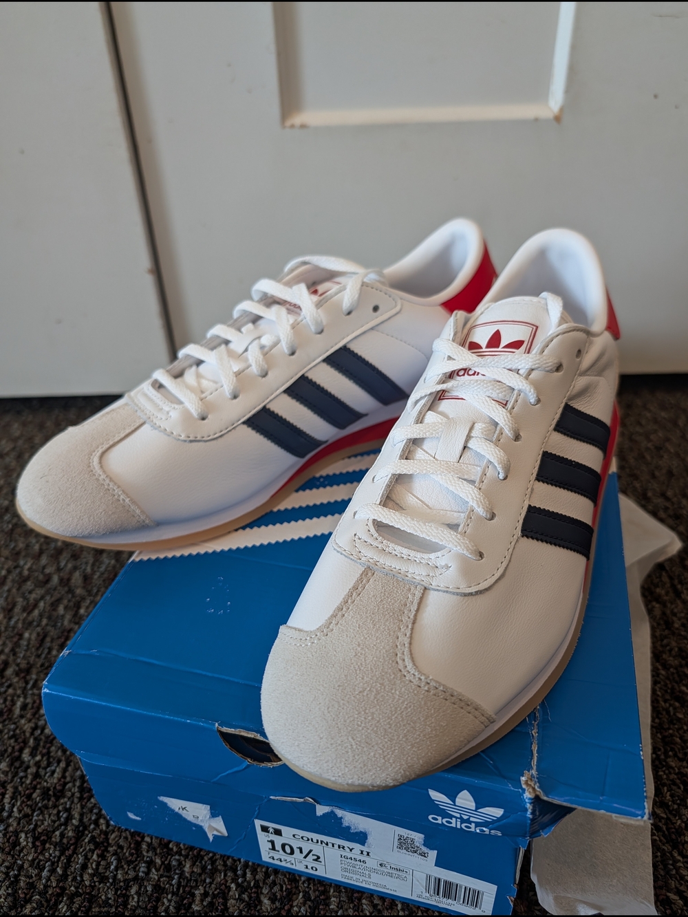 Adidas Men’s Country II Leather Sneakers - White / Navy / Red - New!